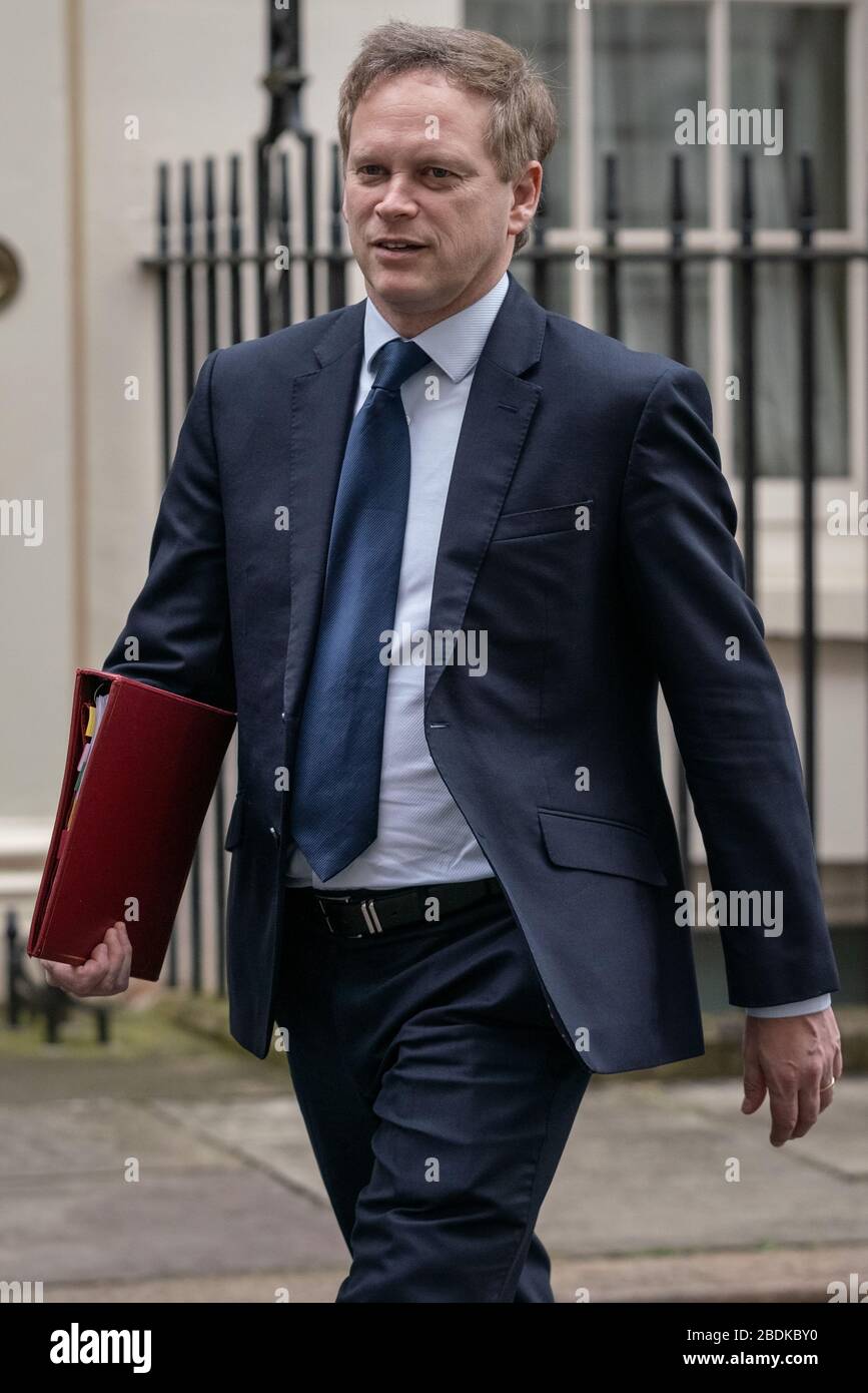 Grant Shapps MP per Welwyn Hatfield e il Segretario di Stato per i trasporti è visto arrivare a Downing Street il giorno di 2020 bilancio annuncio, Regno Unito Foto Stock