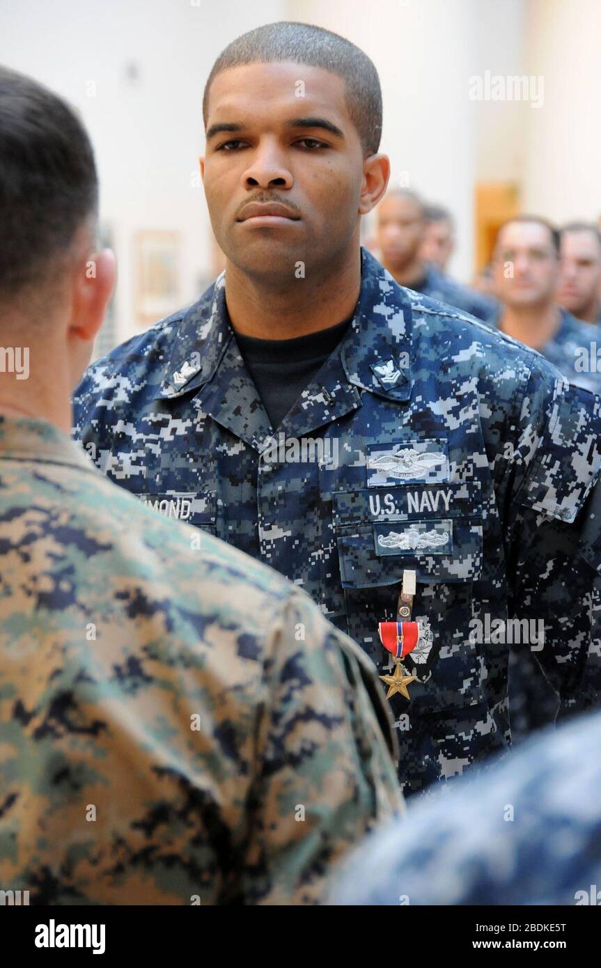 Medaglia Bronze Star con dispositivo Combat Distingui. Foto Stock