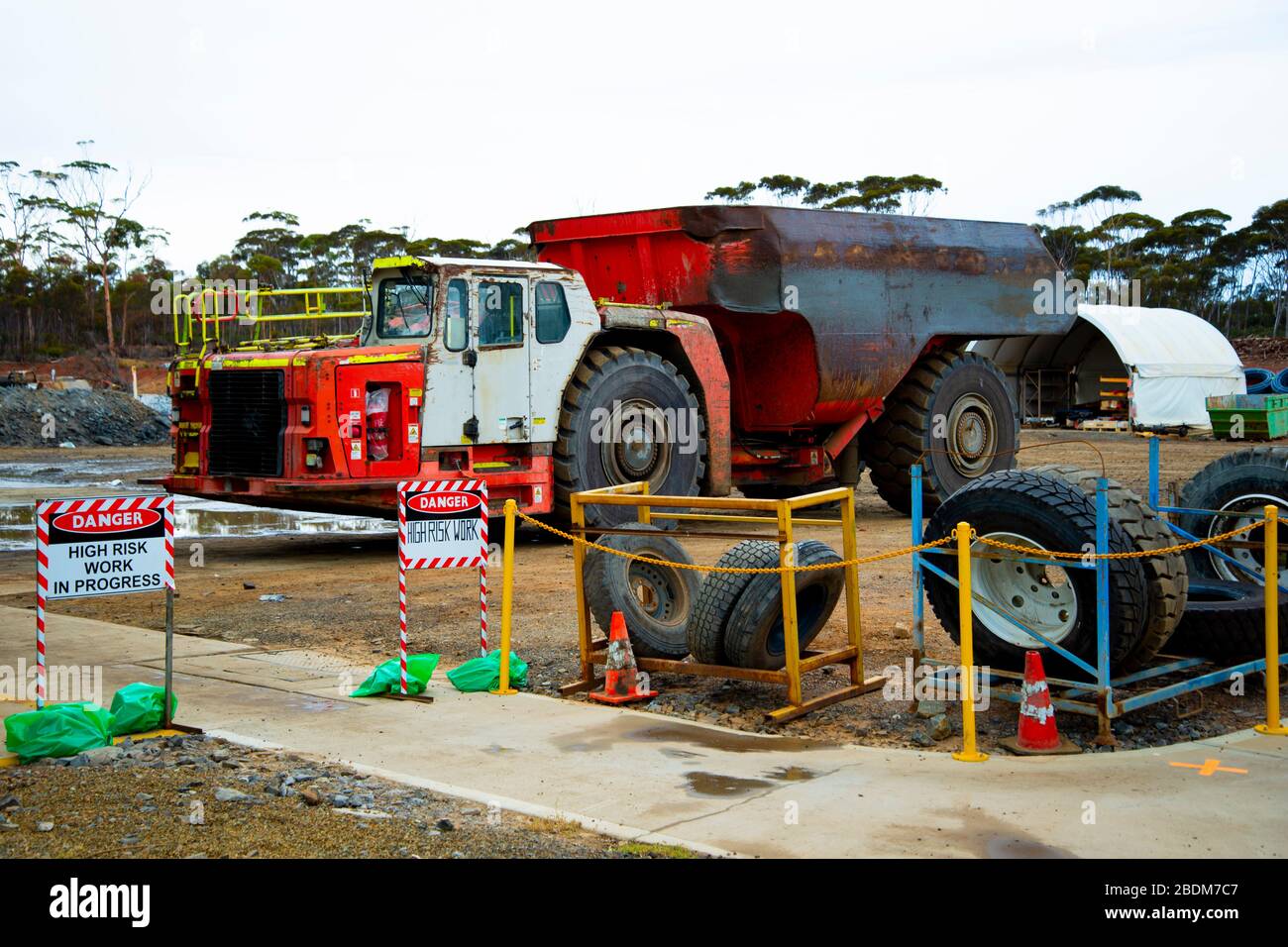 Manutenzione del dumper da miniera per lavori sotterranei Foto Stock