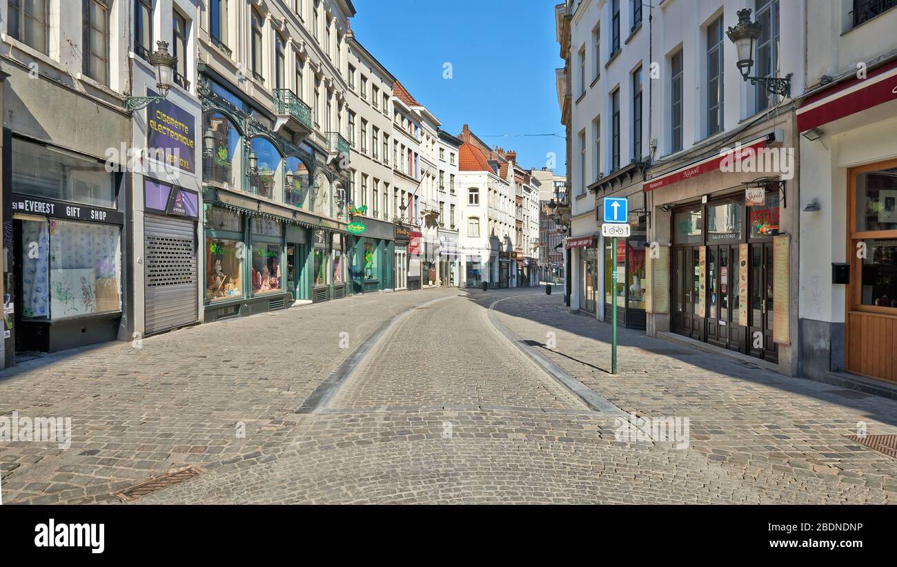 Bruxelles, Belgio - 05 aprile 2020: Via Grammarket a Bruxelles senza persone e durante il periodo di confinamento. Foto Stock