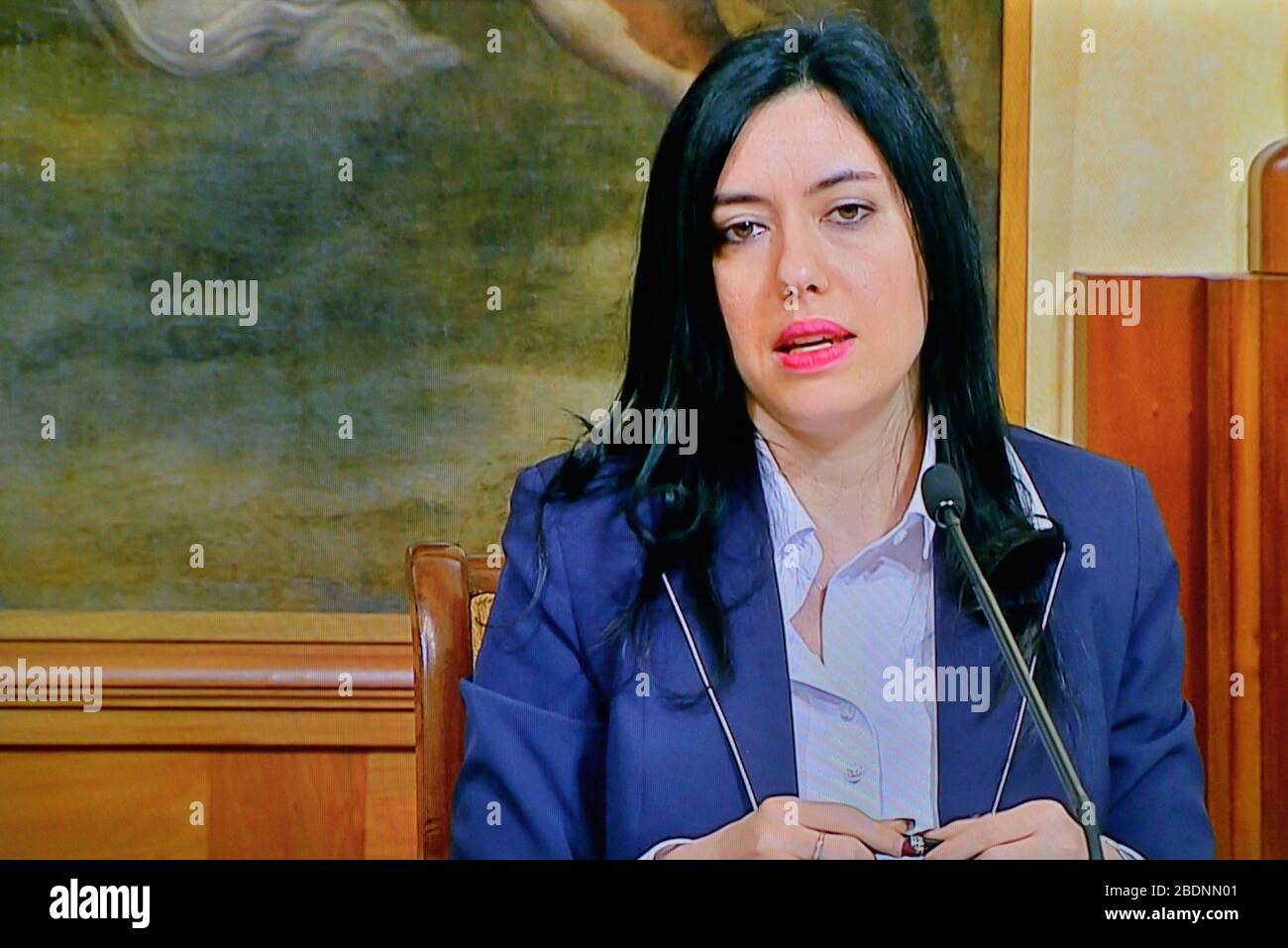 Ministro Lucia Azzolina (Ministro dell'istruzione), conferenza stampa corona virus covid-19 il 06 aprile 2020 - Roma Italia Foto Stock