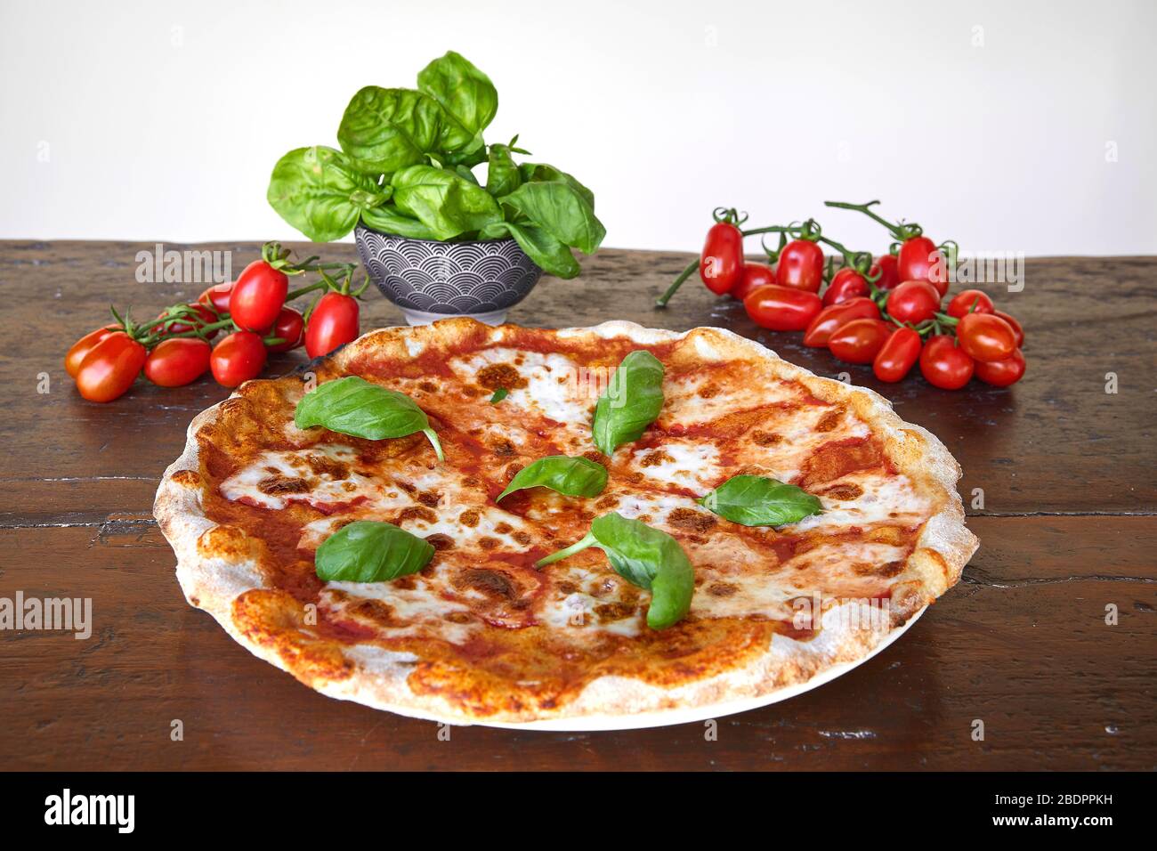 pizza cibo italiano gourmet pomodoro margherita Foto Stock