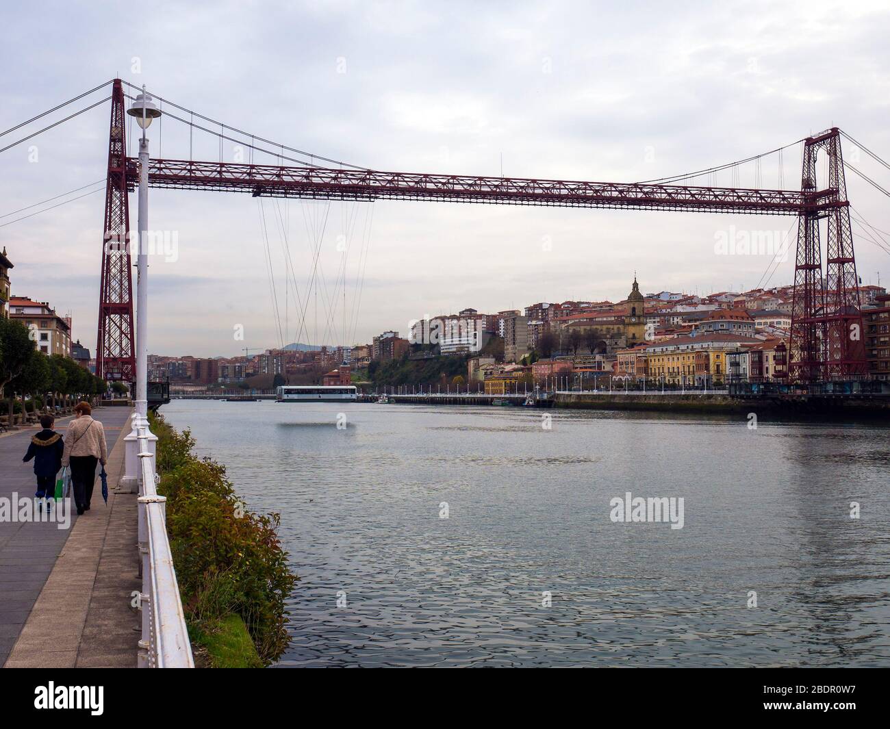 Puente Colgante de Bizkaia con Portugalete al fondo. Bizkaia. País Vasco. España Foto Stock