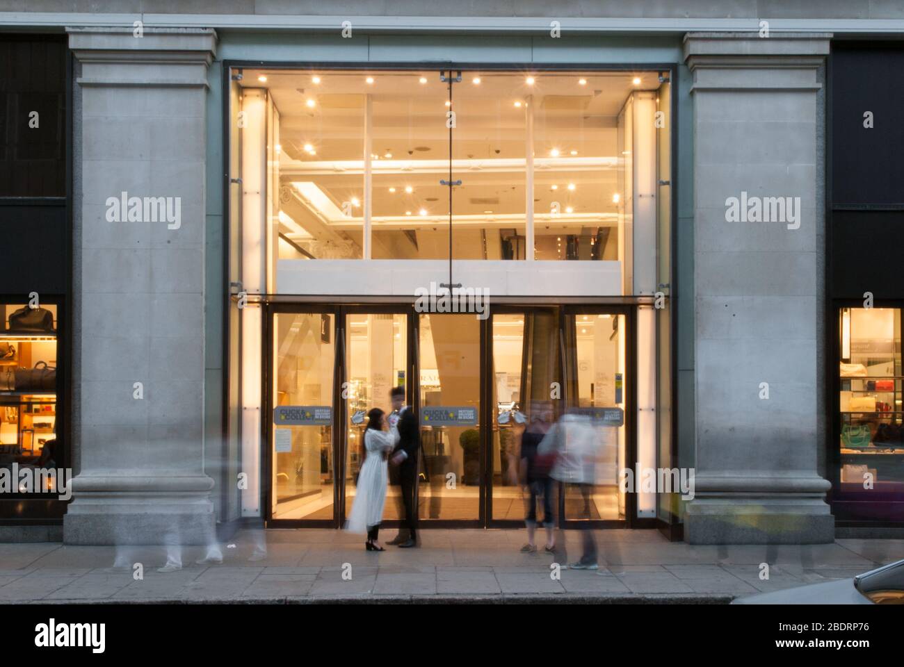 Luxury Premium West End Retail Selfridges Department Store, 400 Oxford St, Londra W1A 1AB by Daniel Burnham per Harry Gordon Selfridge Francis Swales Foto Stock