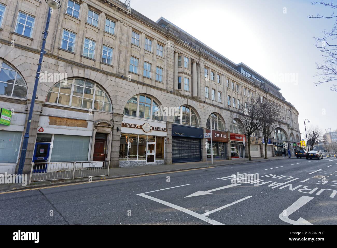 Nella foto: Castle Street a Swansea, Galles, Regno Unito. Martedì 24 Marzo 2020 Re: Covid-19 Coronavirus pandemic, UK. Foto Stock