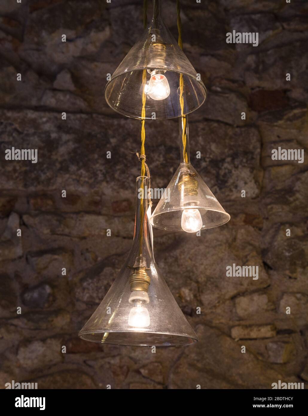 Lampade a sospensione decorative per artigianato, Barcellona, Spagna. Foto Stock