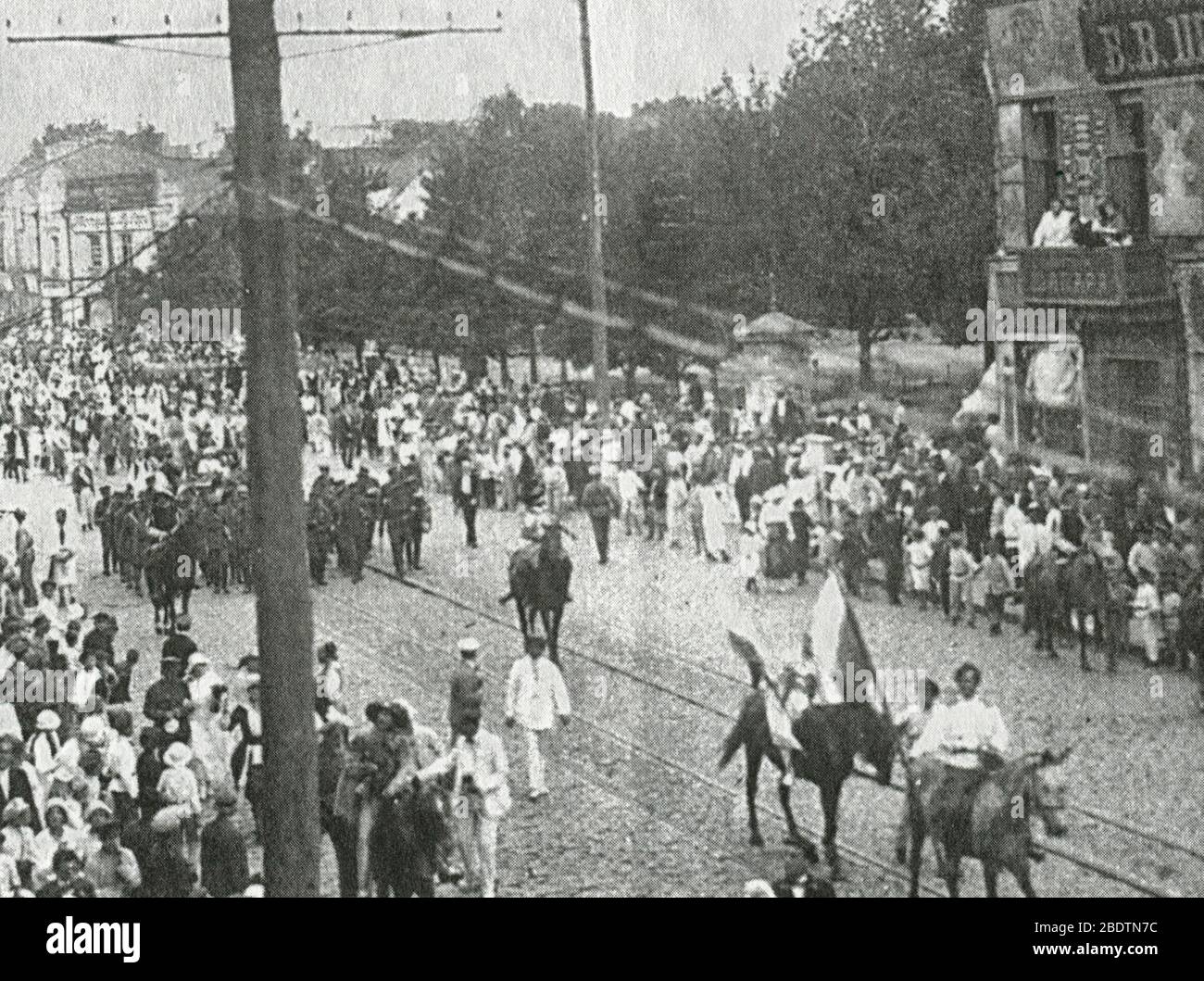 Russo: L'esercito volontario si unirà a Kharkov liberato il 25 giugno 1919 Foto Stock