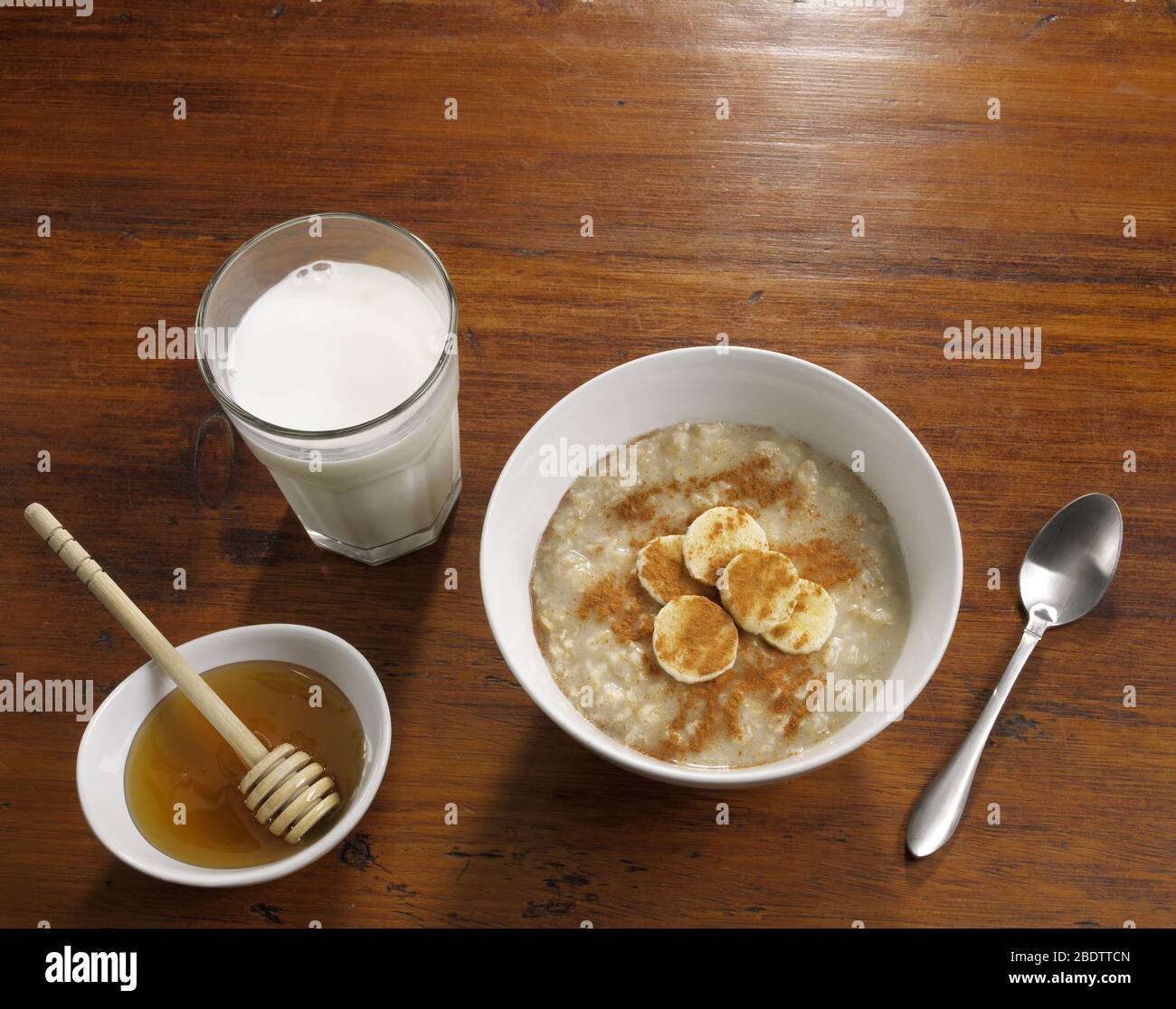 Ciotola di cereali per la prima colazione Foto Stock