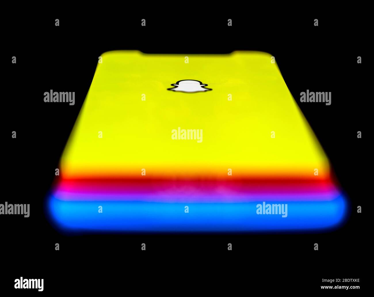 IPhone 11 con app Snapchat aperta, social network, display del telefono cellulare, smartphone Foto Stock