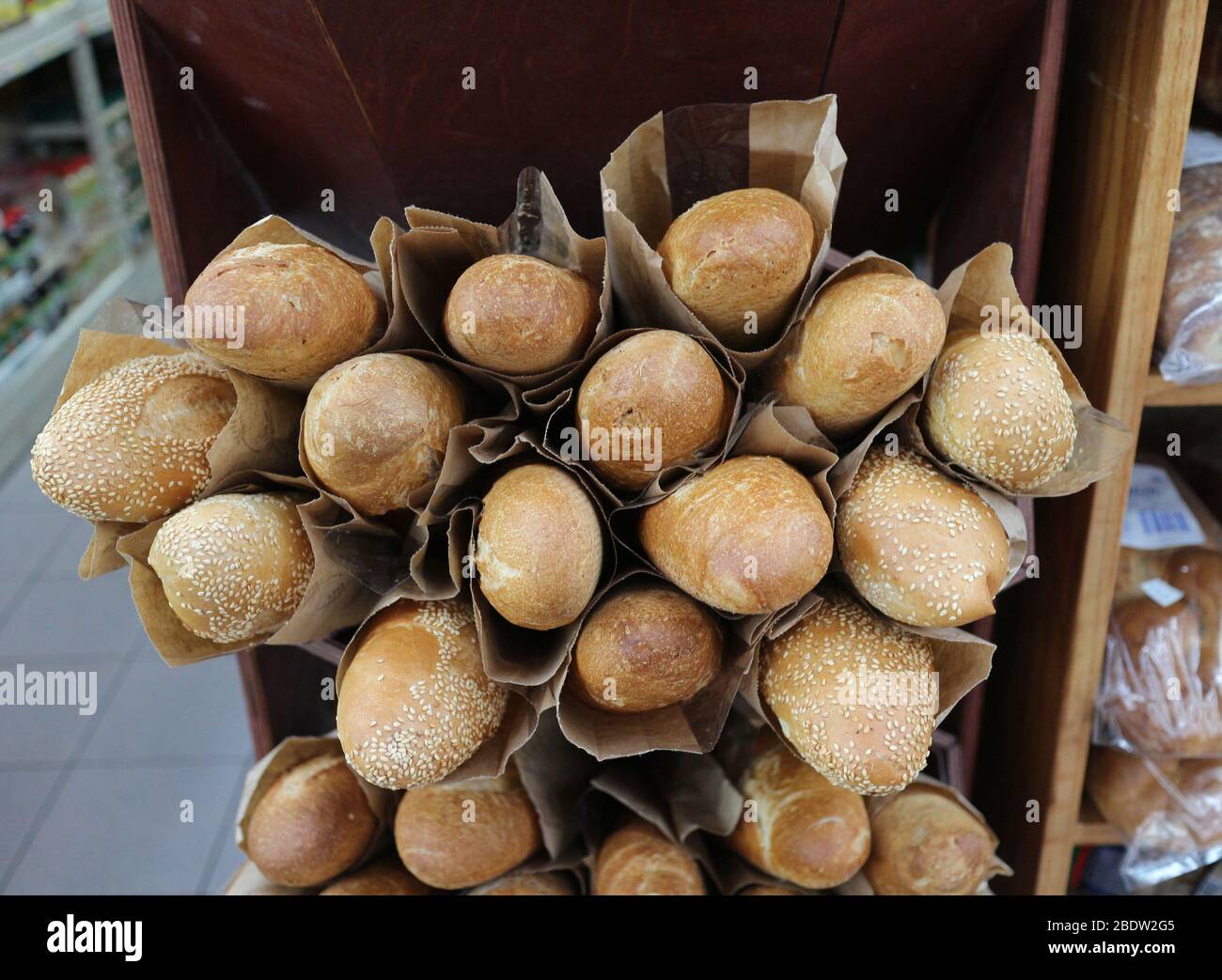 Frênes cotta a lungo il pane al posto di mercato Foto Stock