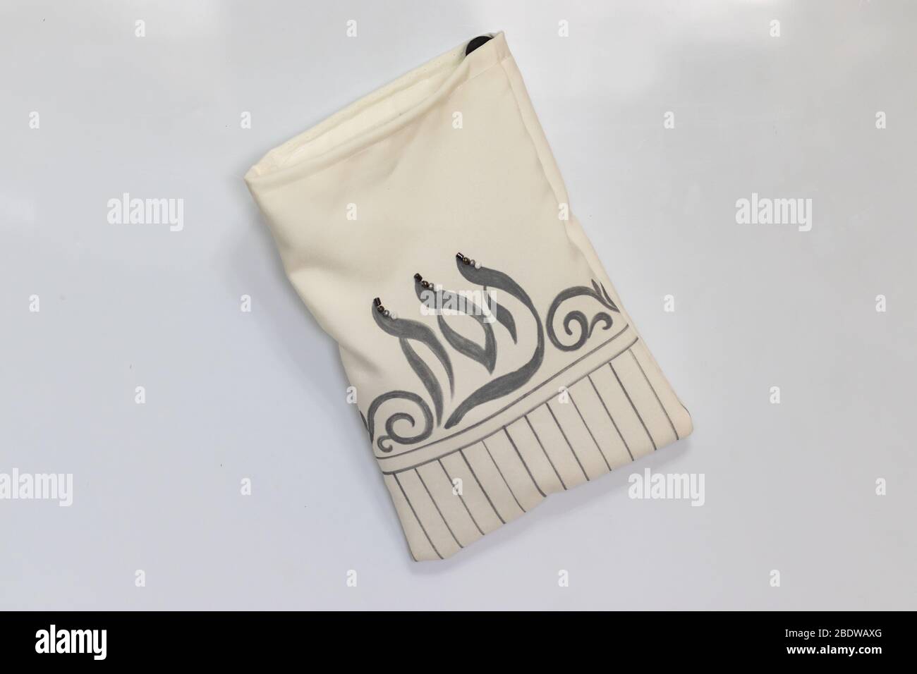 Borsa per la crema, design personale, fatta a mano, per l'afikoman di pesach, (redattore: Sulla borsa è scritto pesach in ebraico, pesach è il nome del ho ebraico Foto Stock