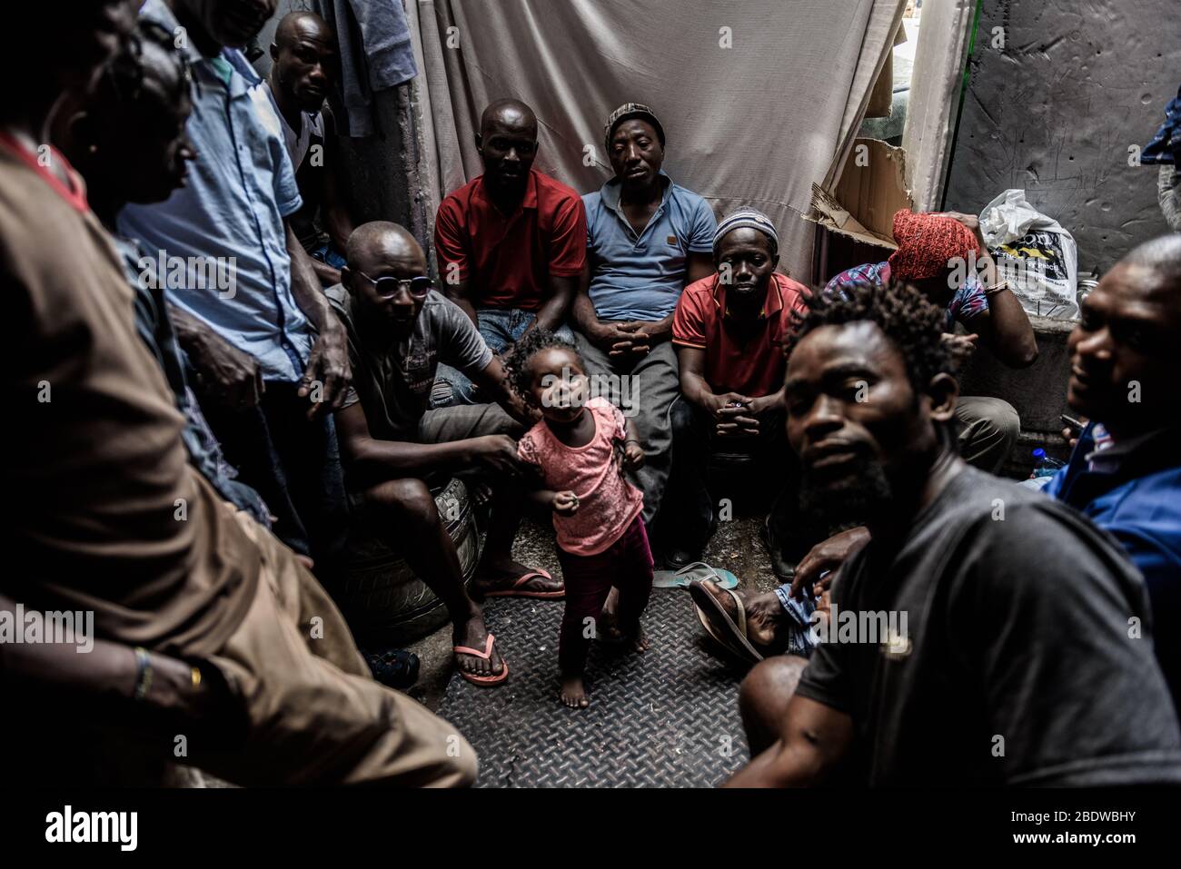 Rifugiati nazionali africani stranieri e richiedenti asilo a Città del Capo durante i sei mesi di occupazione della Chiesa Metodista Centrale in Sud Africa Foto Stock