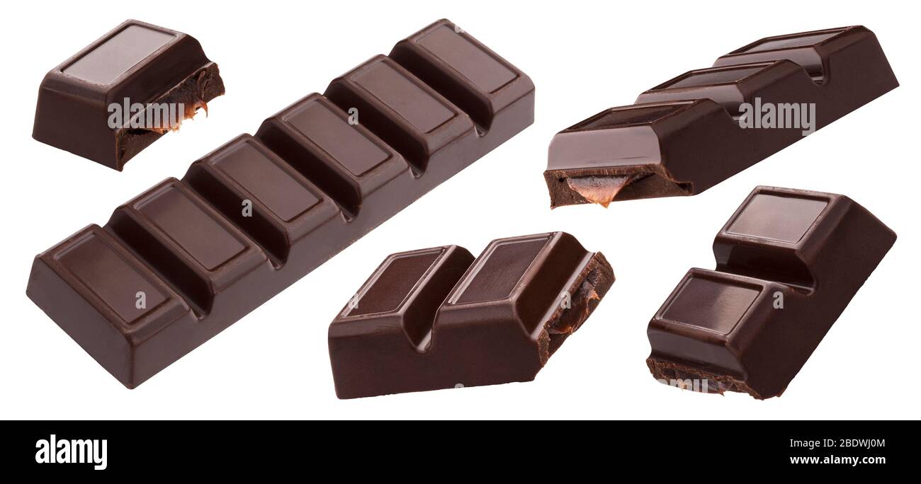 Barrette di cioccolato con ripieno di caramello fuso isolate su fondo bianco Foto Stock