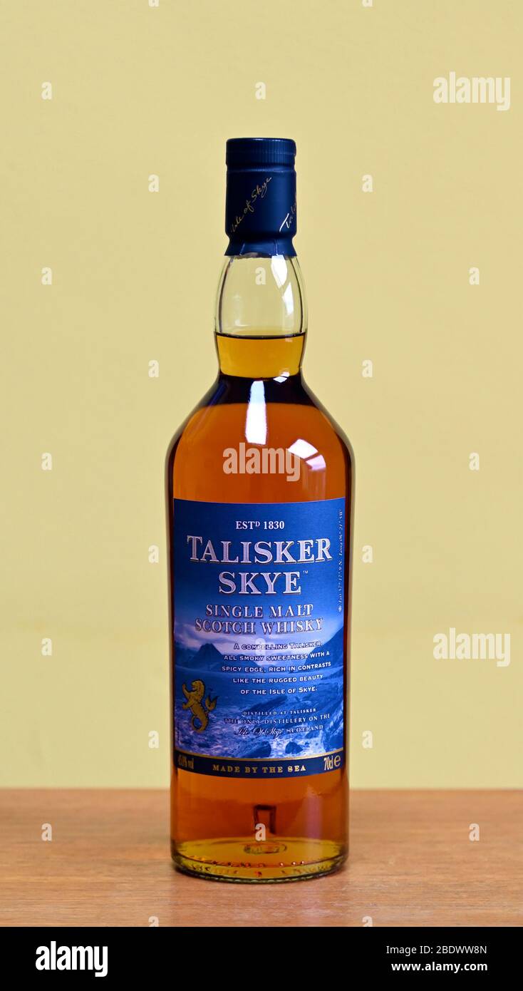 Bottiglia di whisky di scotch Talisker Skye single malt. Foto Stock