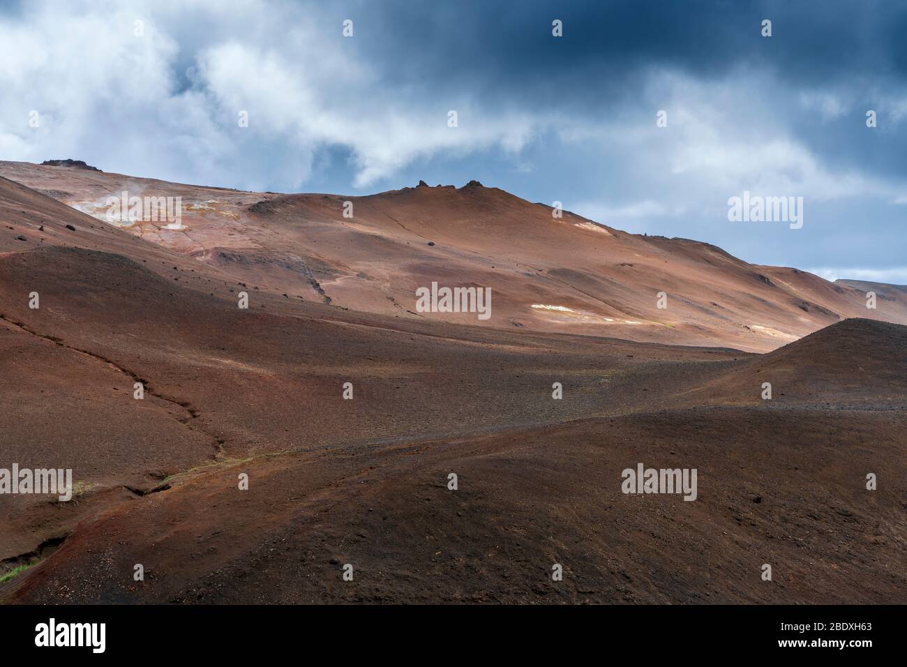 Paesaggio islandese vicino alle terme naturali di Mývatn, regione nordoccidentale, Islanda Foto Stock