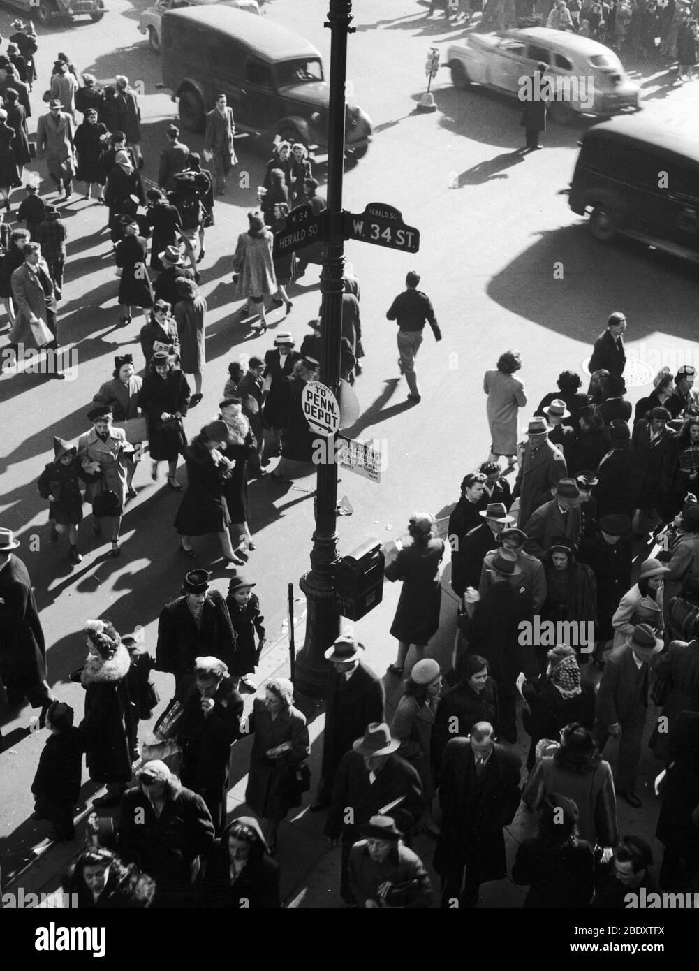 New York, Holiday Shoppers, 1945 Foto Stock