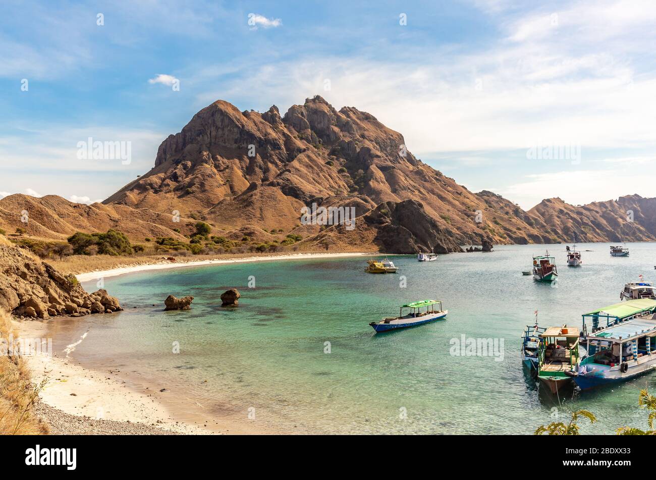 Isola di Padar vicino al parco nazionale di Komodo, Flores, Indonesia. Foto Stock