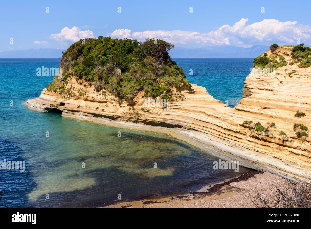 Il canale dell'Amore conosciuto anche come Canal d'Aamour a Sidari. Isola di Corfu. Grecia. Foto Stock