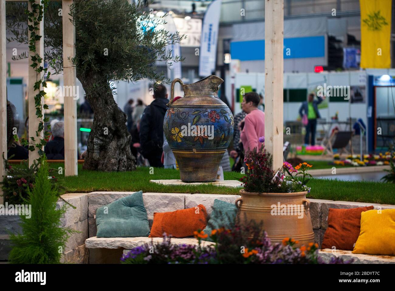 Lipsia,Germania-19 febbraio 2020: Haus-Garten-Freizeit è una mostra che mostra le ultime tendenze dei prodotti per la casa, il giardino e il tempo libero. Foto Stock