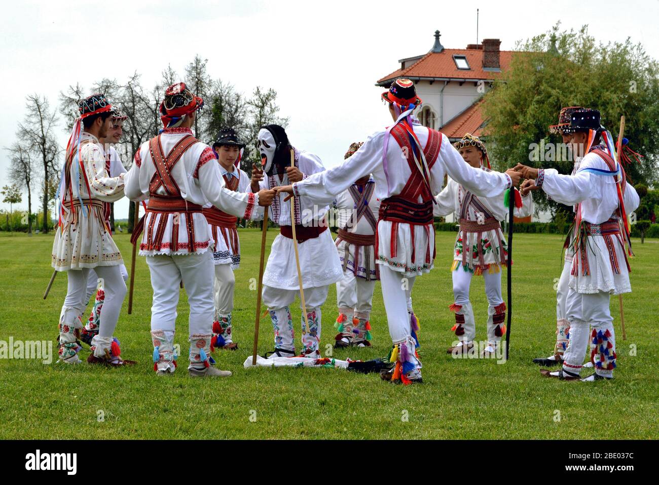 Viejas costumbres y tradiciones immagini e fotografie stock ad alta ...