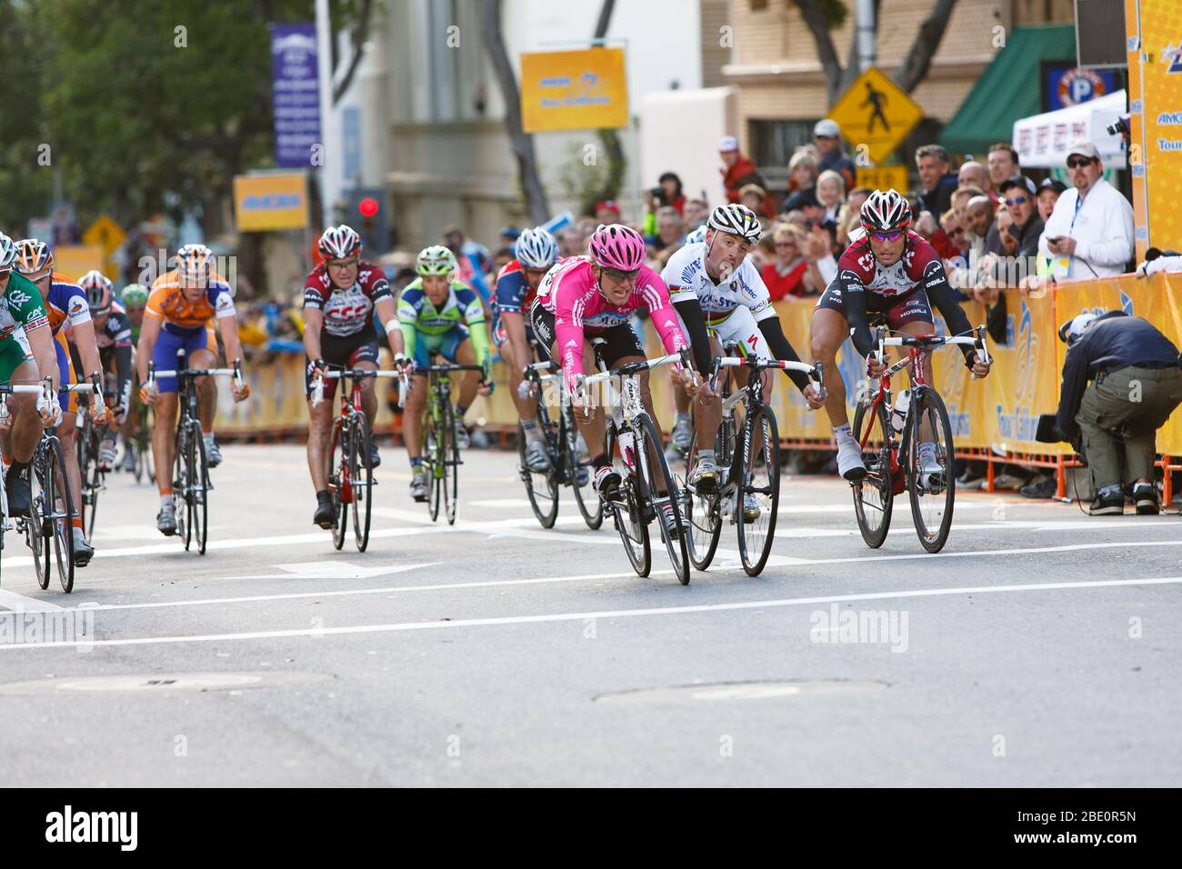 (L-R) il tedesco Gerald Ciolek, l'italiano Paulo Bettini e l'argentino Juan José Haedo terminano la fase 4 del 2007 Amgen Tour della California. Foto Stock
