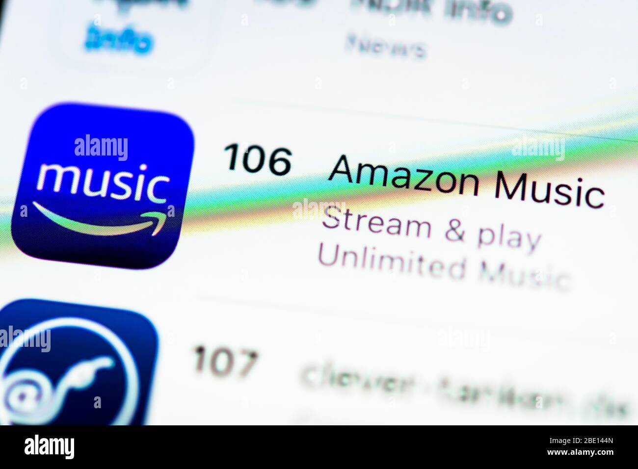 Amazon Music in Apple App Store, servizio di streaming musicale, icona app, display da telefono cellulare, iPhone, iOS, smartphone, dettagli, completo Foto Stock