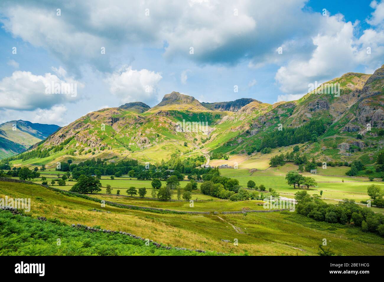 Great Langdale e i Langdale Pikes nel Distretto dei Laghi Inglese Foto Stock