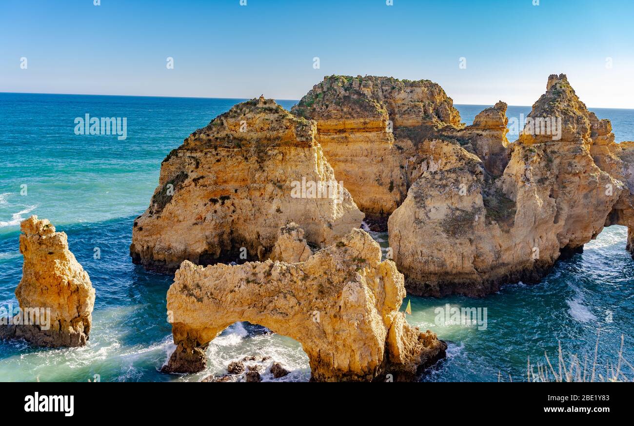 Vista panoramica di Ponta da Piedade vicino Lagos in Algarve, Portogallo. Foto Stock