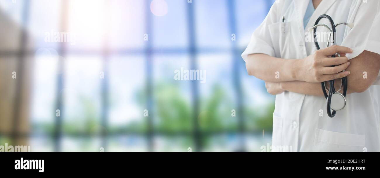 Medico chirurgo e anestesista medico chirurgico per pronto soccorso medico, medico e sanitario concetto professionale Foto Stock