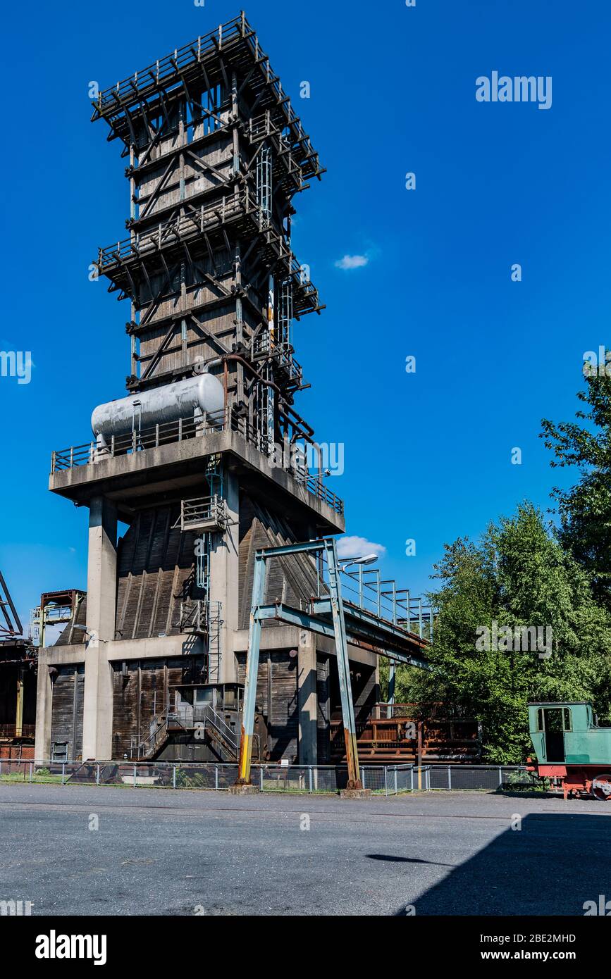 torre presso il vecchio stabilimento di coking disutilizzato a Dortmund, Germania Foto Stock