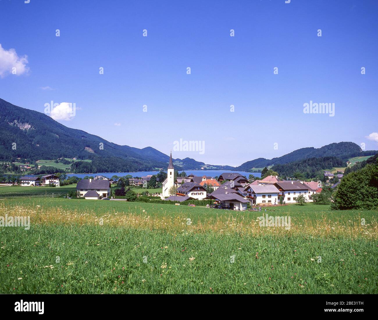 Fuschl am See resort città sul lago Fuschlsee, Stato di Salisburgo, la Repubblica d' Austria Foto Stock