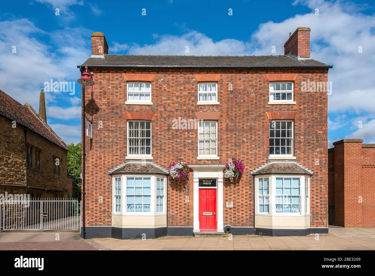 'Scully House' edificio Georgiano, New Street, Daventry, Northamptonshire, England, Regno Unito Foto Stock