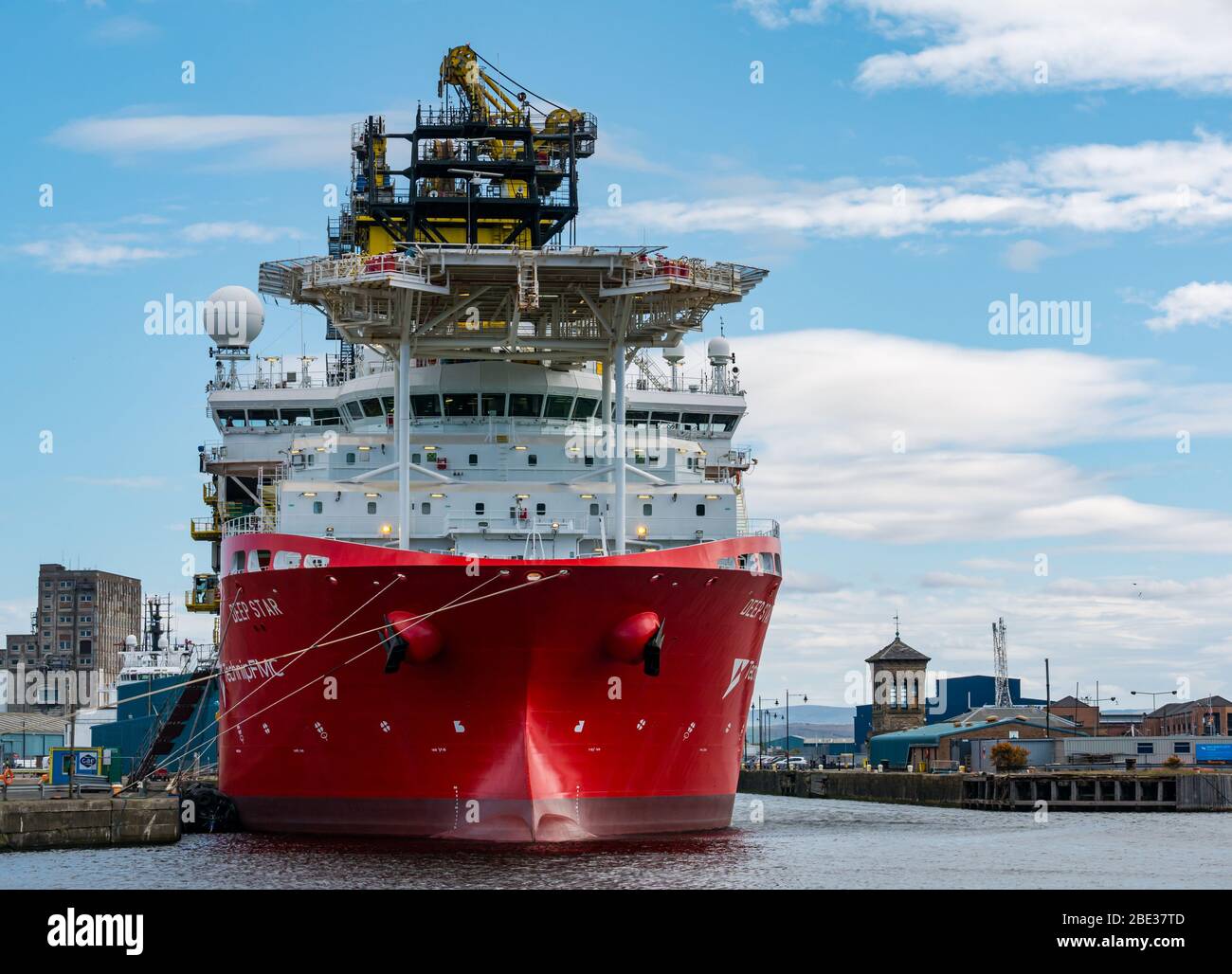 Technip Deep Star, nave offshore multiuso, Leith Harbour, Edimburgo, Scozia, Regno Unito Foto Stock