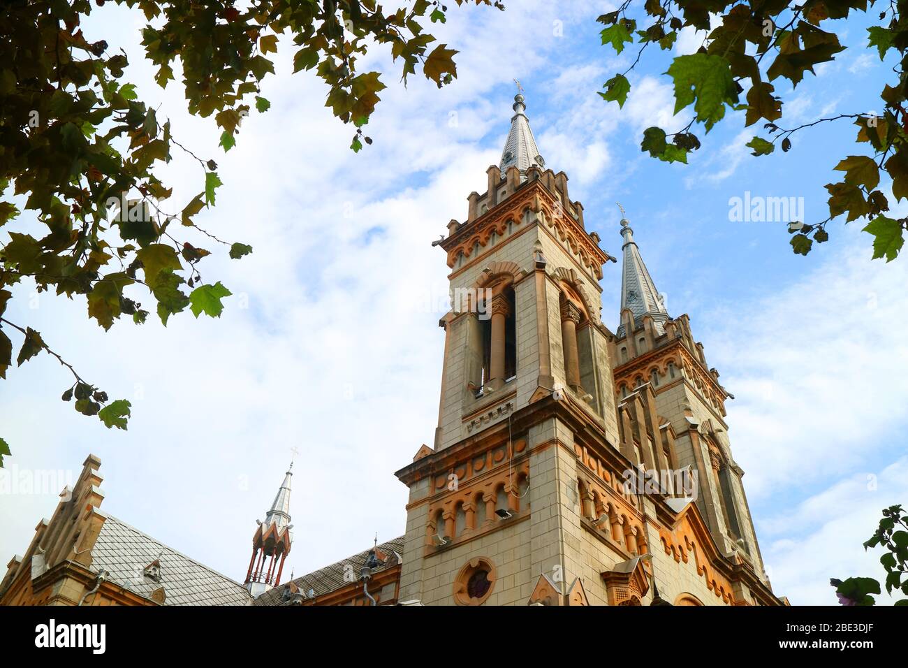Le Torri Gemelle della Cattedrale di Batumi della Madre di Dio a Batumi, Regione Adjara, Georgia Foto Stock