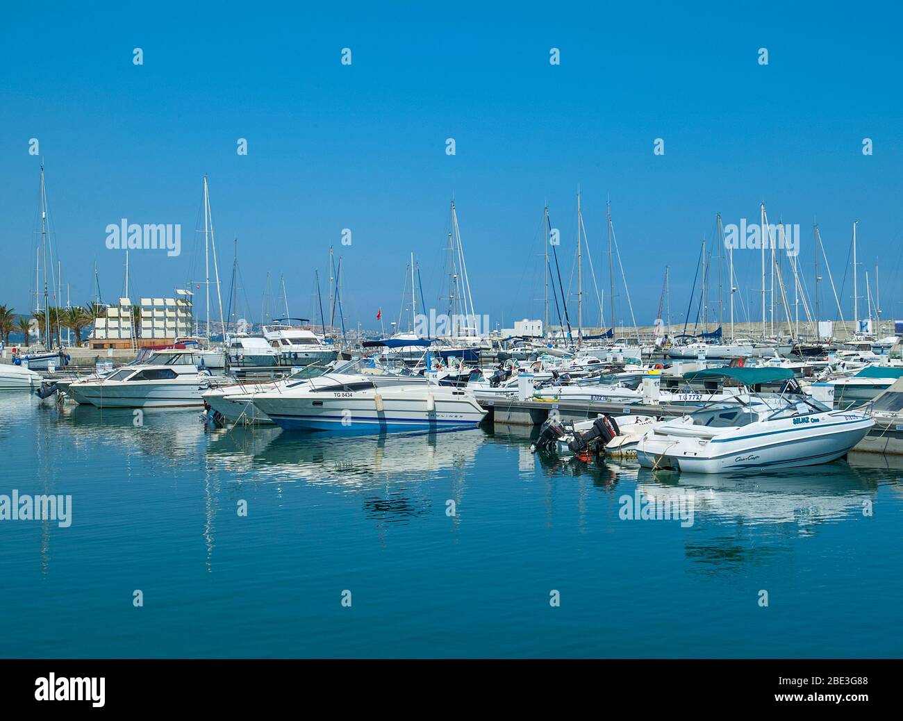 Barche e yacht a Marina Yasmine Hammamet, Tunisia Foto Stock