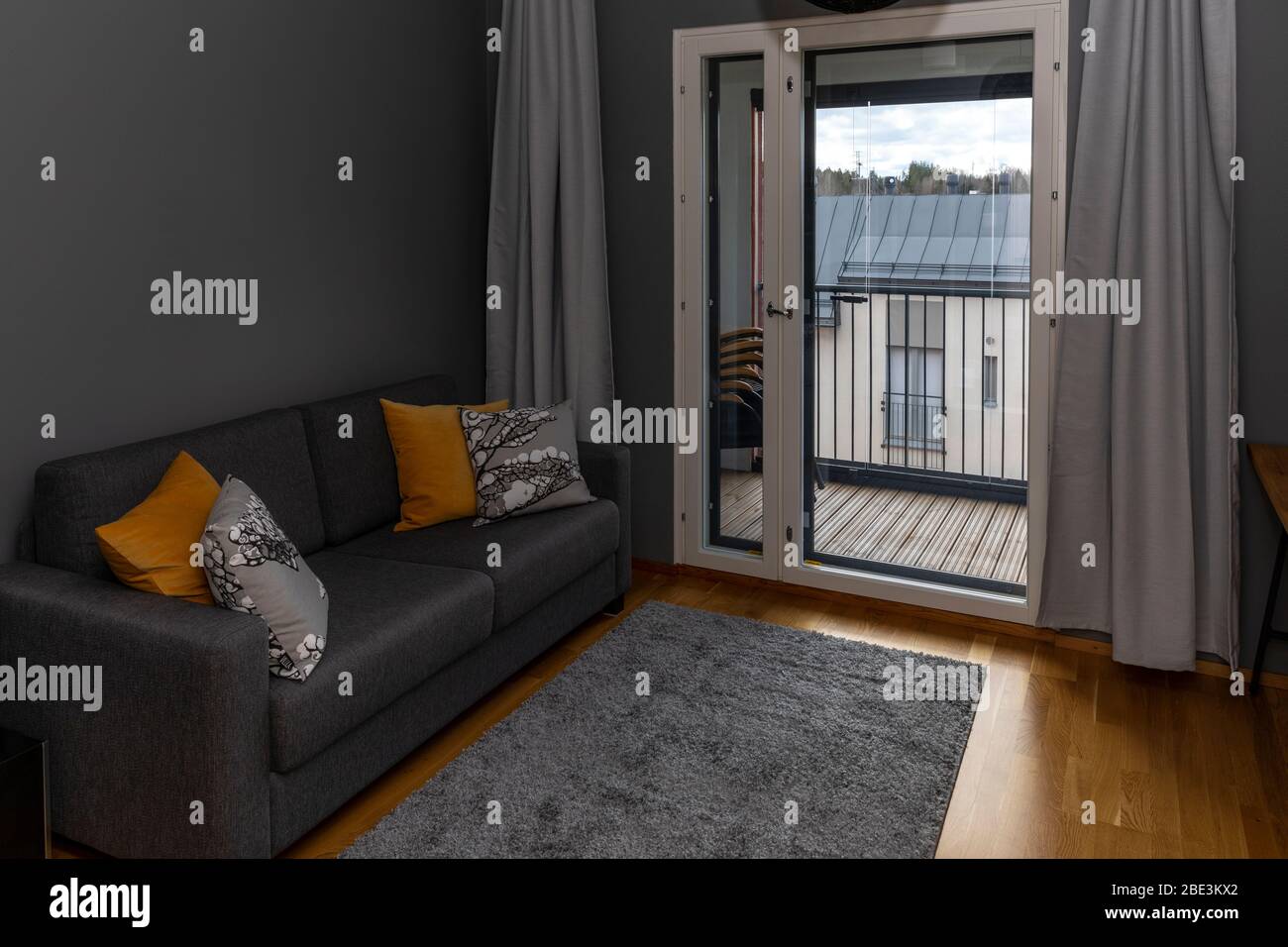 Decorazioni scandinave minimalistiche nella camera da letto Foto Stock
