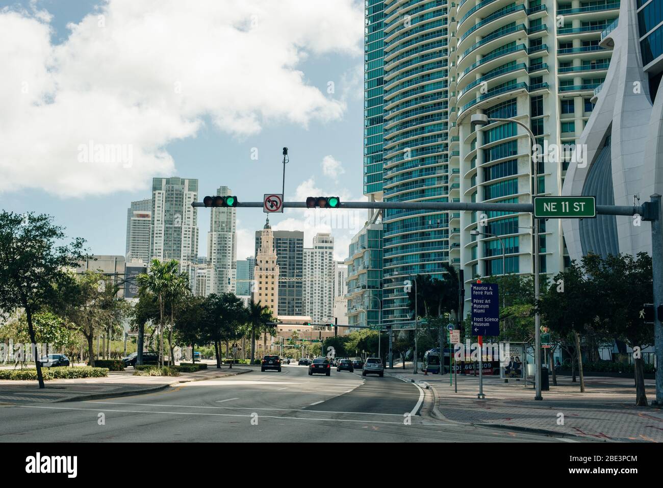 MIAMI, USA - 31 MARZO 2020 strade vuote del centro di Miami Foto Stock