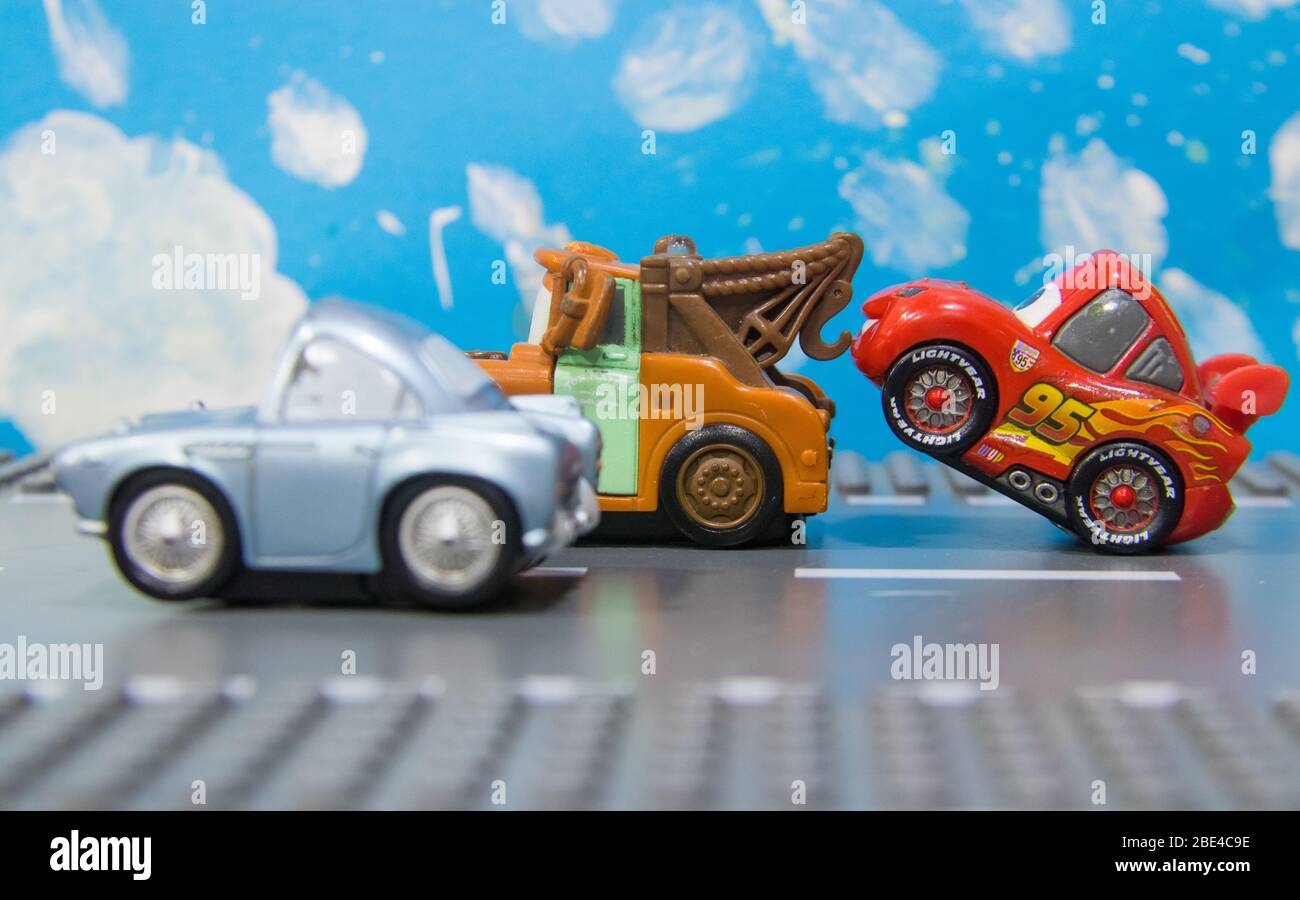 cartoon personaggi auto film mini modelli in un'atmosfera e sfondo isolamento di sfondo street look Foto Stock