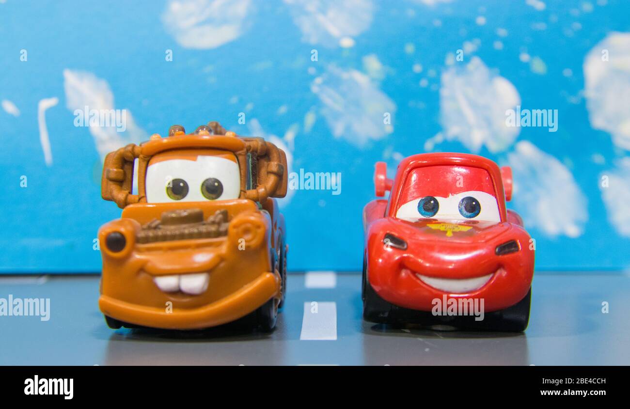 cartoon personaggi auto film mini modelli in un'atmosfera e sfondo isolamento di sfondo street look Foto Stock