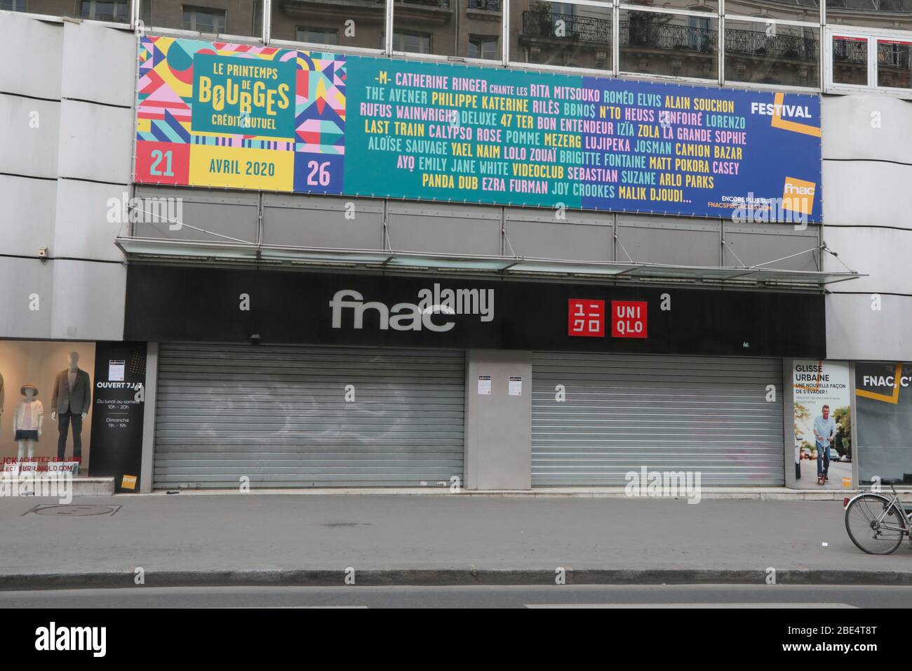 CORONAVIRUS: BOULANGER ET LEROY MERLIN SE METTENT AU DRIVE Foto Stock