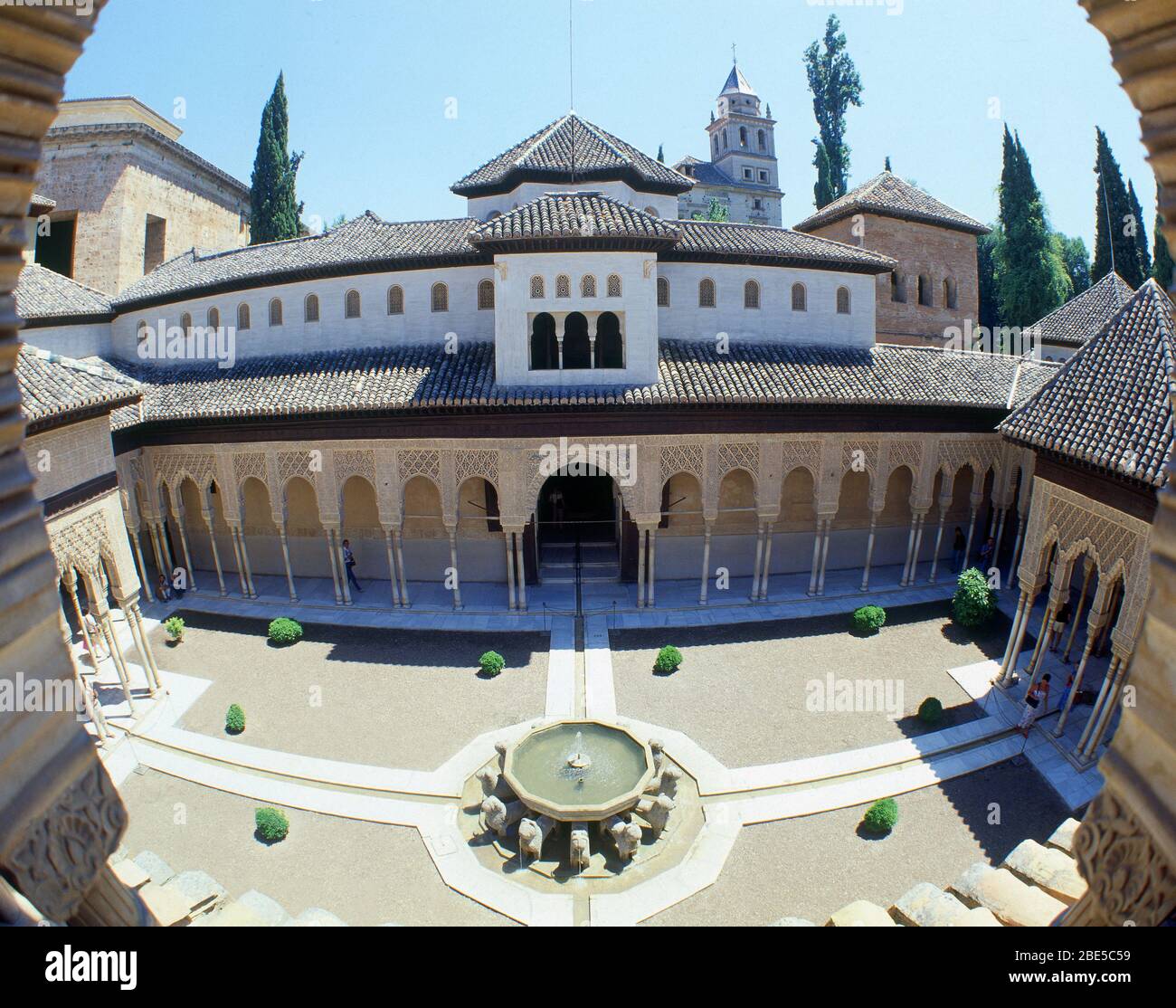 PABELLON SUR DEL PATIO DE LOS LEONES - ARQUITECTURA NAZARI - SIGLO XIV. POSIZIONE: ALHAMBRA-PATIO DE LOS LEONES. GRANADA. SPAGNA. Foto Stock