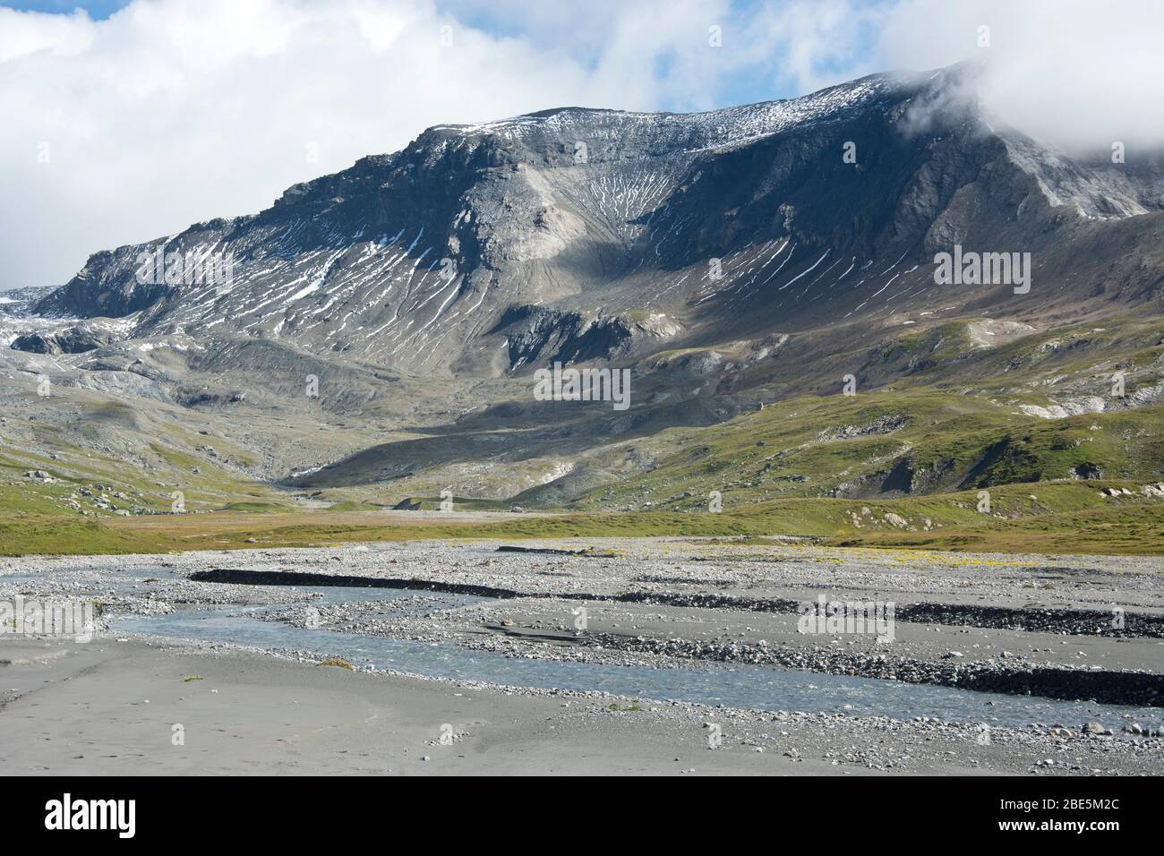 Blick über die obere Sagnes-Ebene, Auenlandschaft von nationaler Bedeutung, Oberhalb von Flims, Graubünden Foto Stock