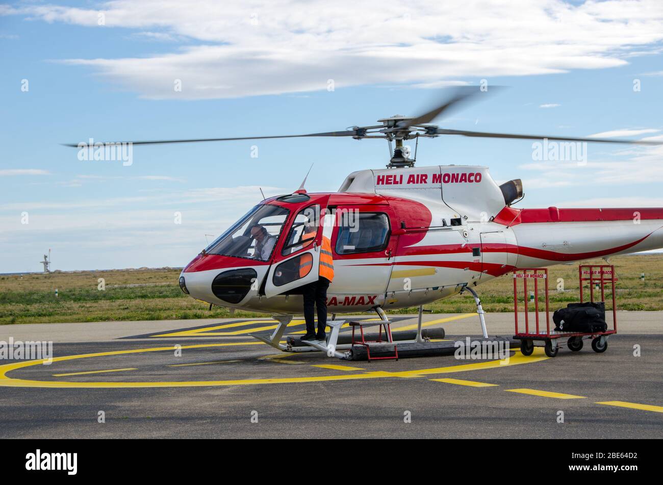 Trasferimento dall'aeroporto Heli Air Monaco a Monaco Foto Stock