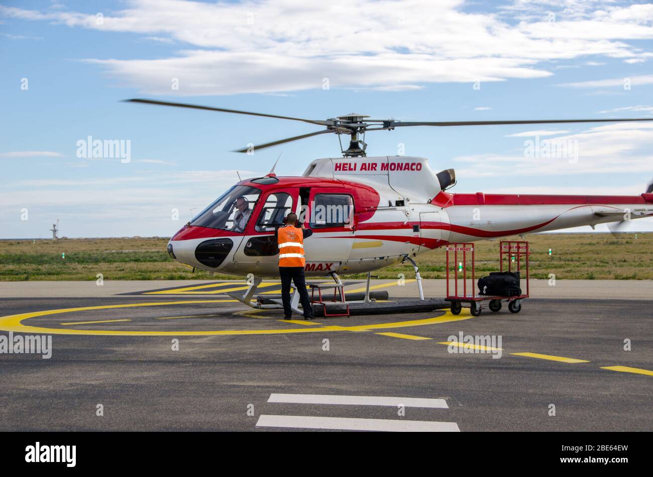 Trasferimento dall'aeroporto Heli Air Monaco a Monaco Foto Stock