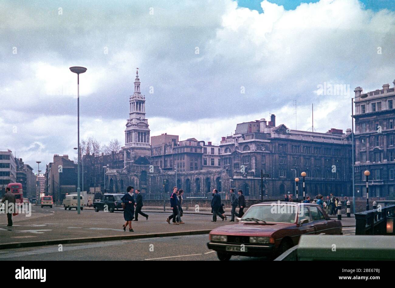 Cristo Chiesa Greyfriars in Newgate Street, 1979 aprile, Londra, Inghilterra, Gran Bretagna Foto Stock