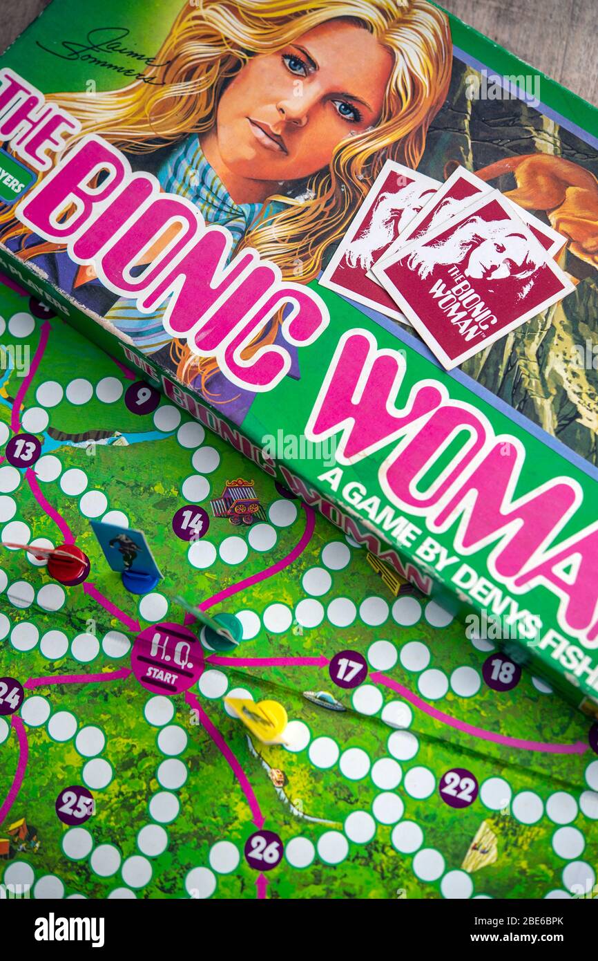 Box e tabellone per il gioco da tavolo Bionic Woman, di Denys Fisher Foto Stock