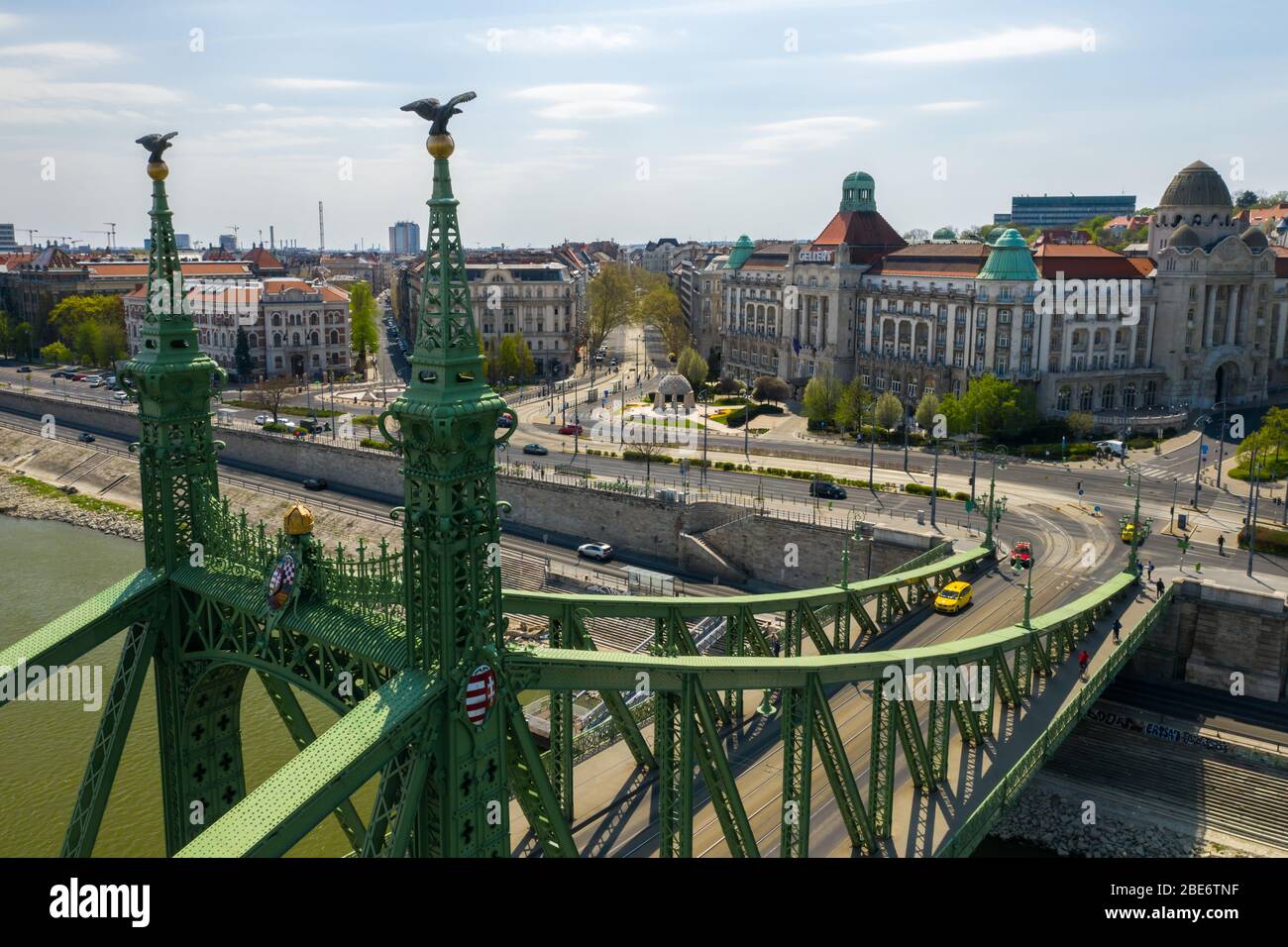 Budapest, Ungheria - 12 aprile 2020: Strade vuote nella città paragonate al beacuse del coronavirus. Foto Stock