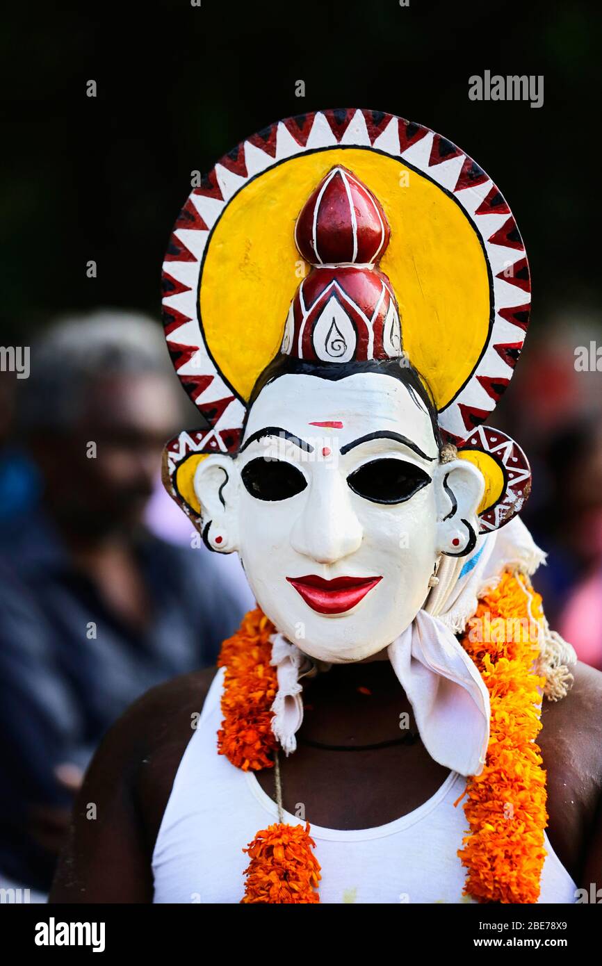 ballerini di ballerini di kathakali, theyyam, thira, ballerini folcloristici, celebrazione, festival del kerala, ballerini del festival indiano, danza forma india, Foto Stock