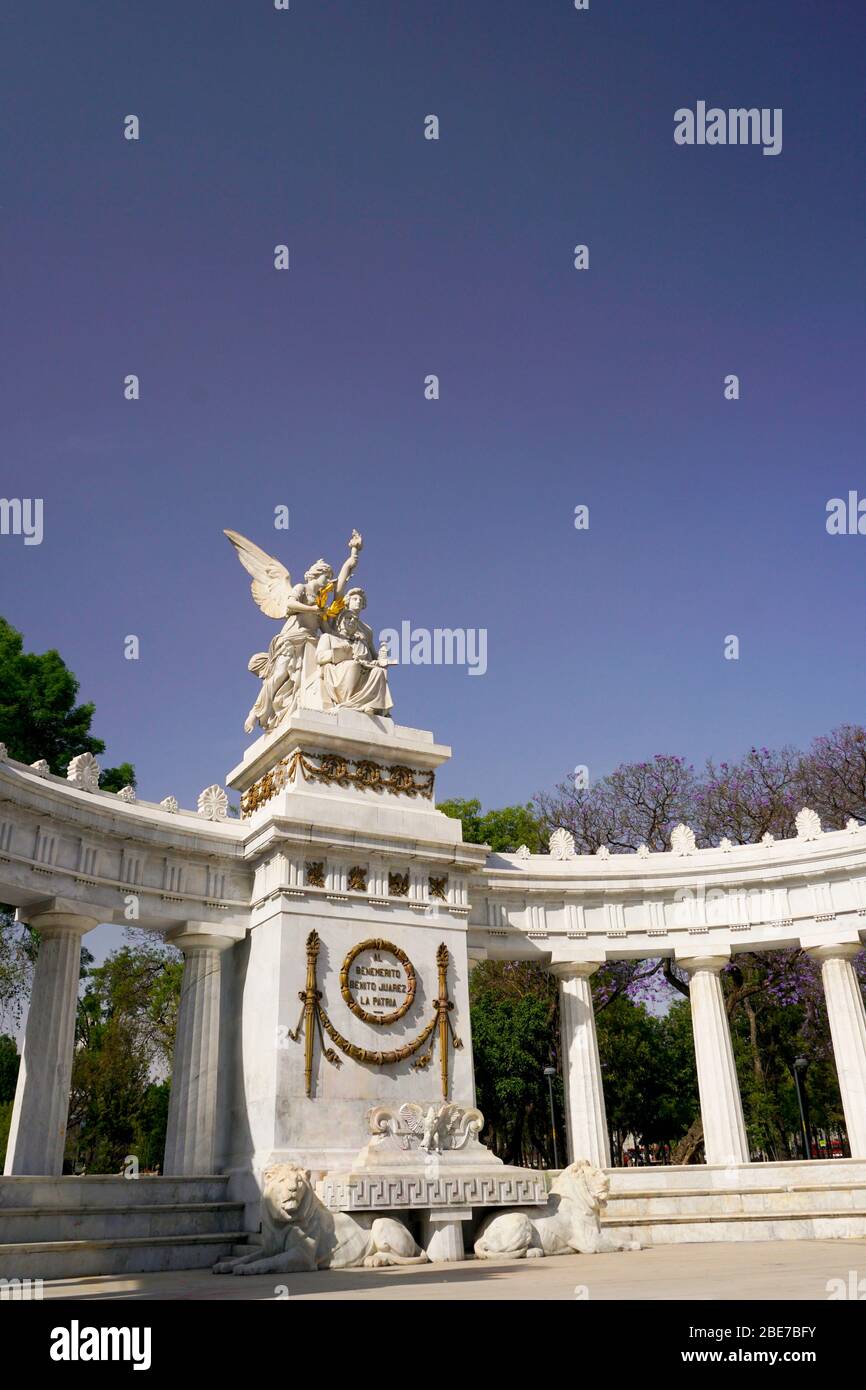 Monumento all'emiciclo Benito Juarez all'ex presidente Benito Juarez, Alameda Park, Città del Messico, Messico. Foto Stock