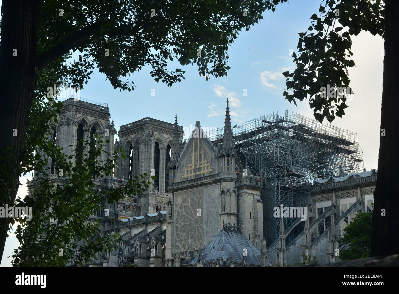 Notre-Dame di Parigi bruciata Foto Stock
